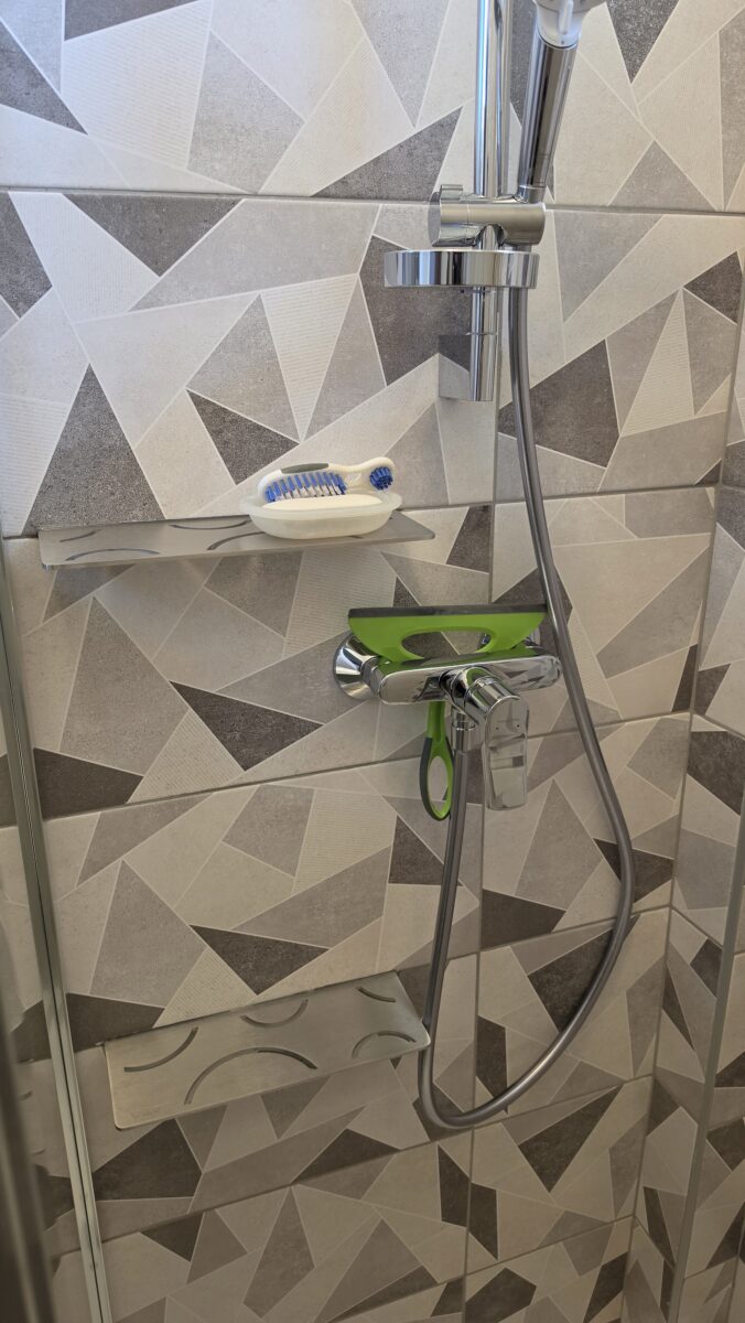 Rénovation de salle de bain à Bourg-en-Bresse — Maison Française de l'Artisanat — photo 1