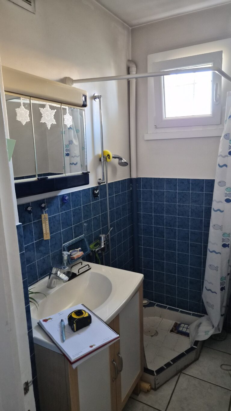 Rénovation de salle de bain à Bourg-en-Bresse — Maison Française de l'Artisanat — photo 8